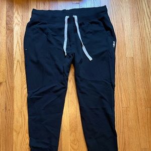NWOT True&Co black joggers